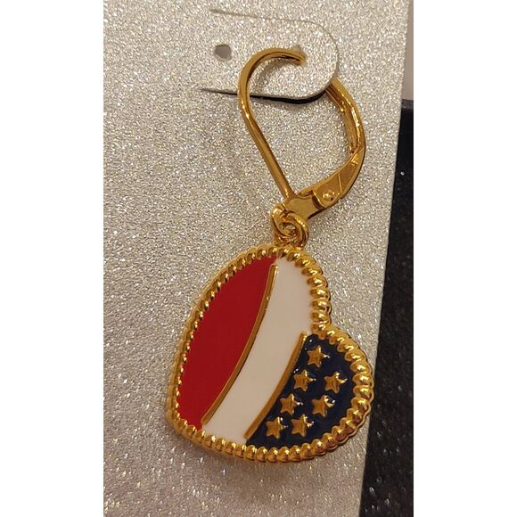 Dangle Earrings Gold Plated 18k Heart Shape Flag Design Hypoallergenic - Picture 3 of 3
